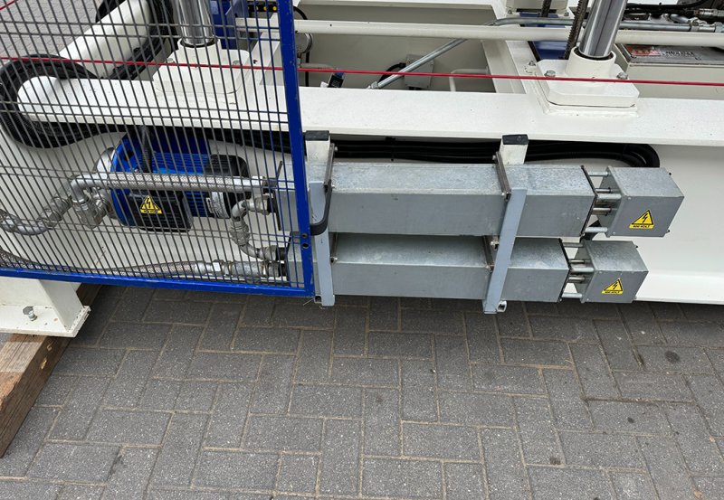 Prasa półkowa hydrauliczna do forniru OMC - 06