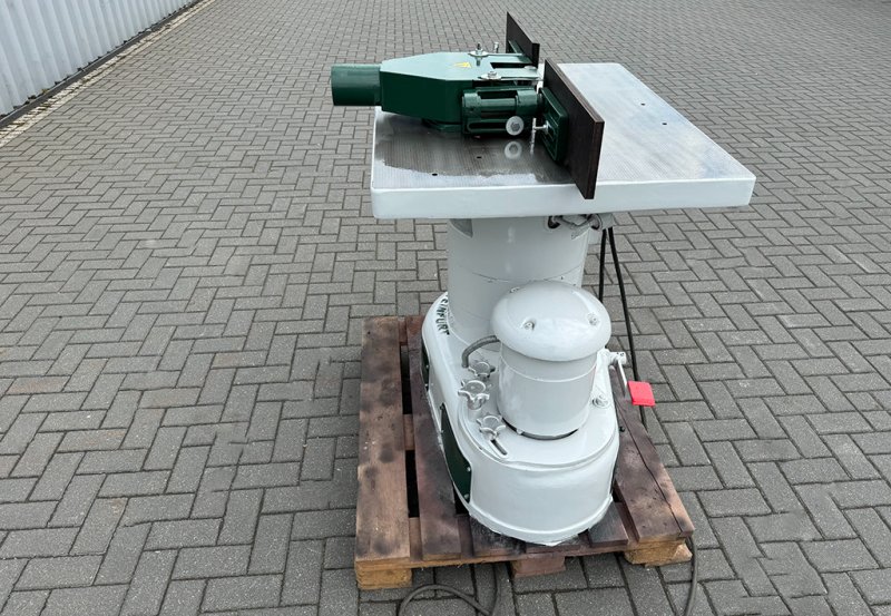 Frezarka dolnowrzecionowa Niemiecka - 04