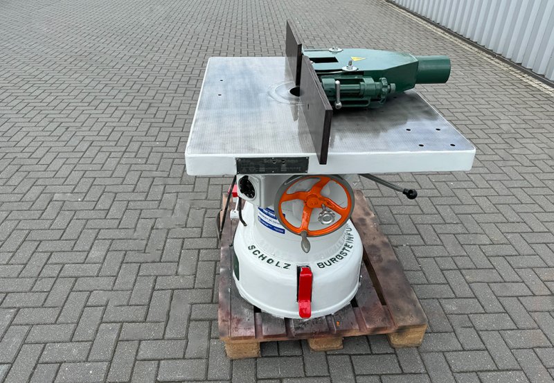 Frezarka dolnowrzecionowa Niemiecka - 05