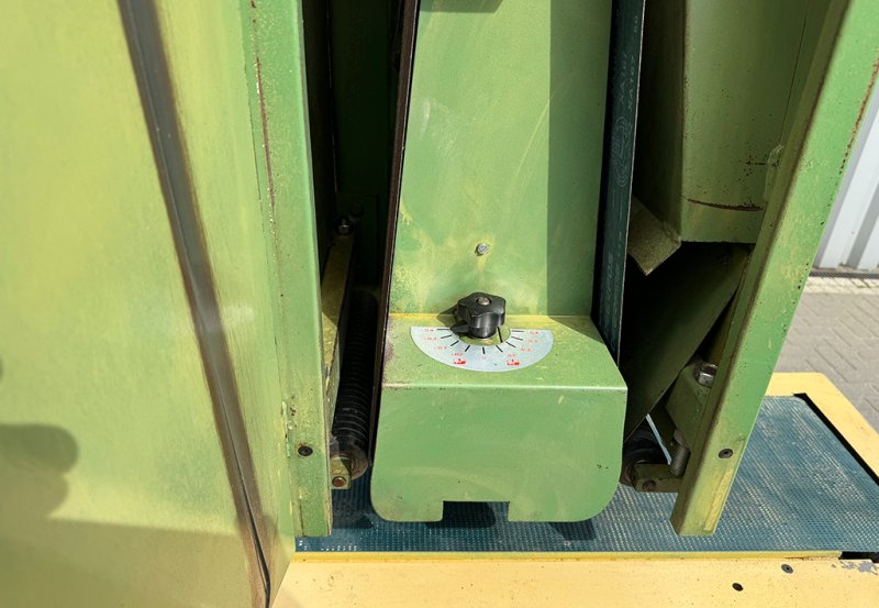 Szlifierka przelotowa walcowa Vangroenweghe - 01