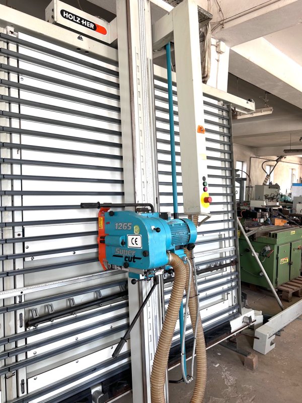 Piła pionowa HolzHer - 01