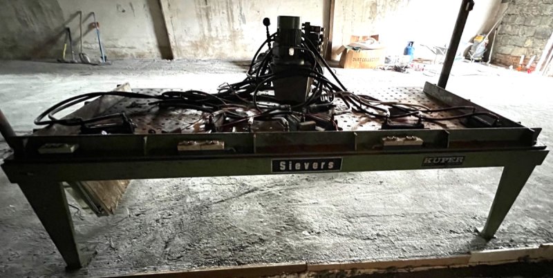 Prasa hydrauliczna SIEVERS do klejenia konstrukcji