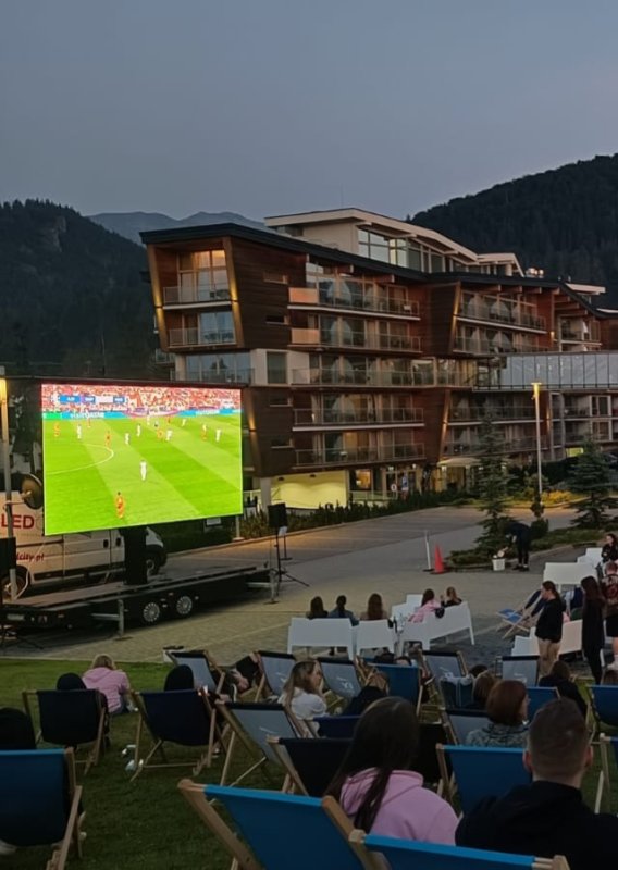 Wynajem mobilny ekran LED 15m2 na platformie - 04