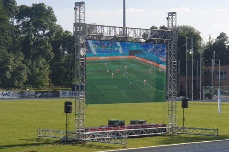 Wynajem konstrukcji typu quadro lub layher