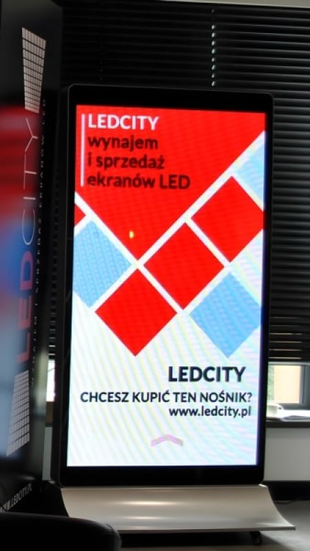 Wynajem ekranu reklamowego ledstand - 01