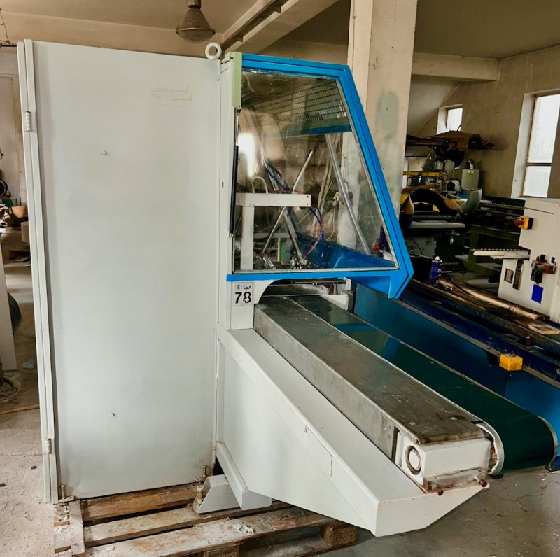 Automat MAKOR CSP 4 do lakierowania listew - 04