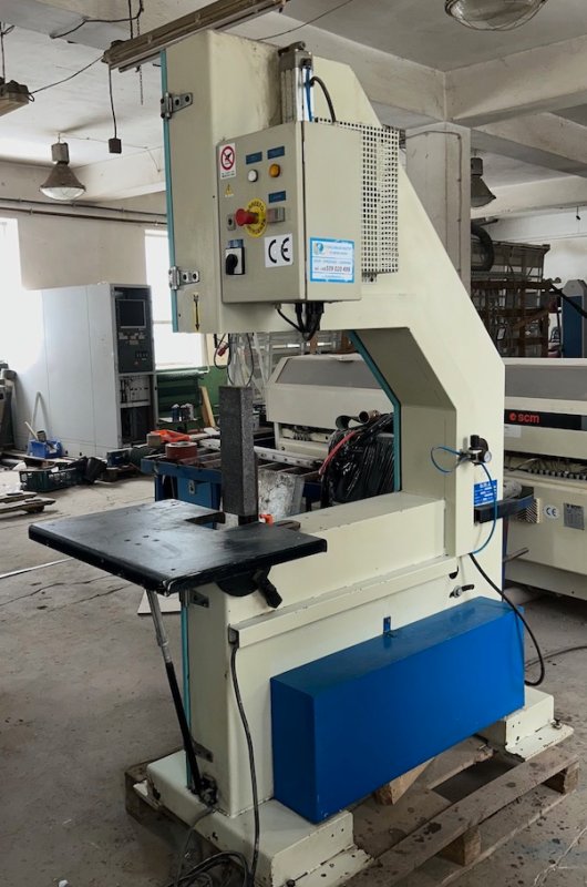 Szlifierka pionowa O.M.A do elementów krzywoliniow