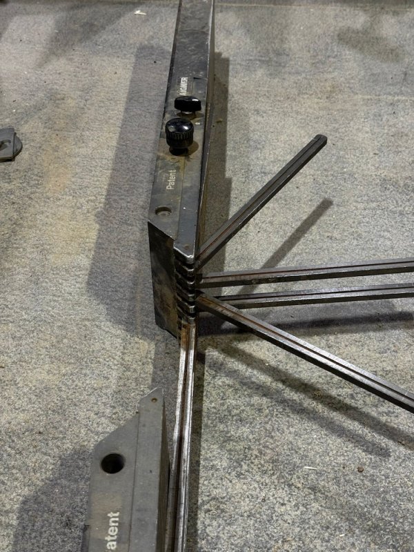 Prowadnice do przykładnic frezarskich AIGNER paten - 06