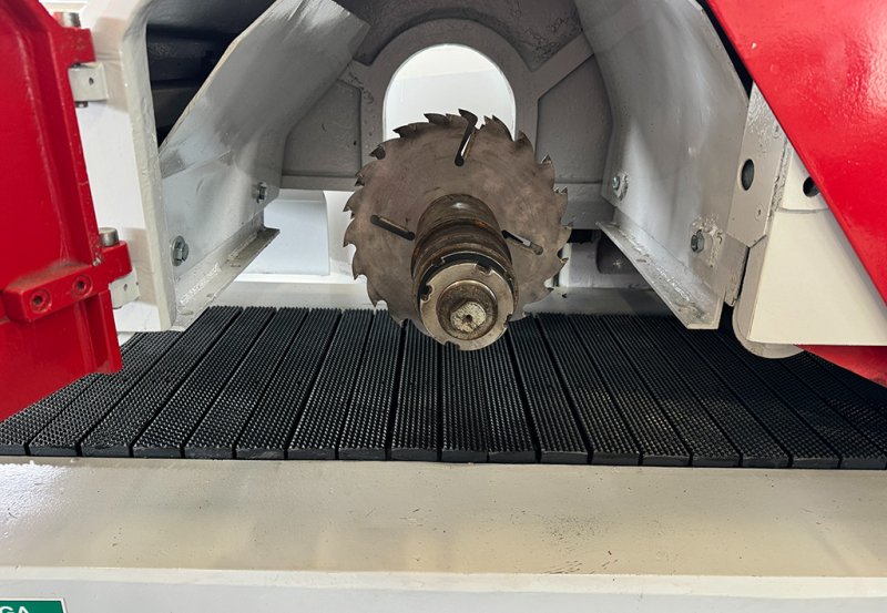 Wielopiła gąsienicowa Cosmec SM 400mm - 03