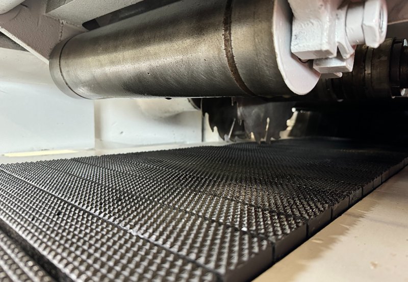 Wielopiła gąsienicowa Cosmec SM 400mm - 05