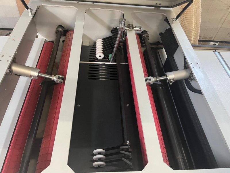 Wielopiła Canmaksan MC1100 do cięcia MDF - 03 Wielopiła Canmaksan MC1100 do cięcia MDF - 03