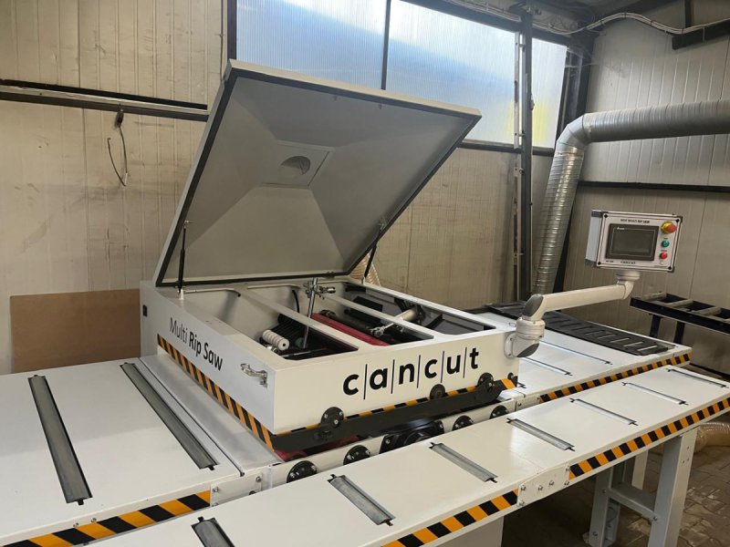 Wielopiła Canmaksan MC1100 do cięcia MDF - 04 Wielopiła Canmaksan MC1100 do cięcia MDF - 04