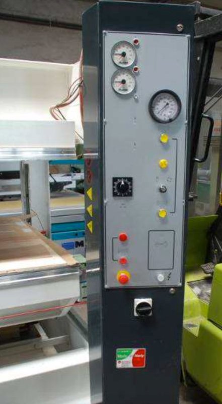 Półkowa prasa hydrauliczna ICOTET CON 2 2016 - 05 Półkowa prasa hydrauliczna ICOTET CON 2 2016 - 05
