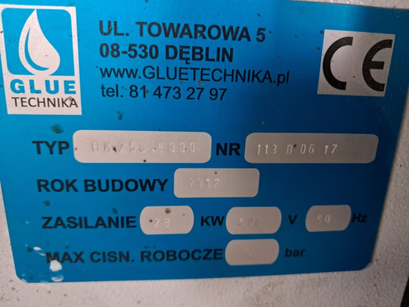 Okleiniarka do profili okiennych Glue Technika 26. - 04 Okleiniarka do profili okiennych Glue Technika 26. - 04