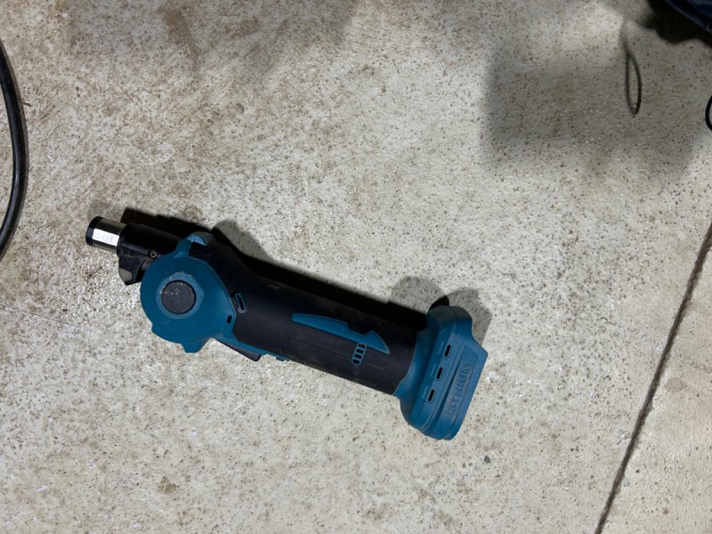 Akumulatorowy młotek automatyczny do Makity 18V - 02 Akumulatorowy młotek automatyczny do Makity 18V - 02